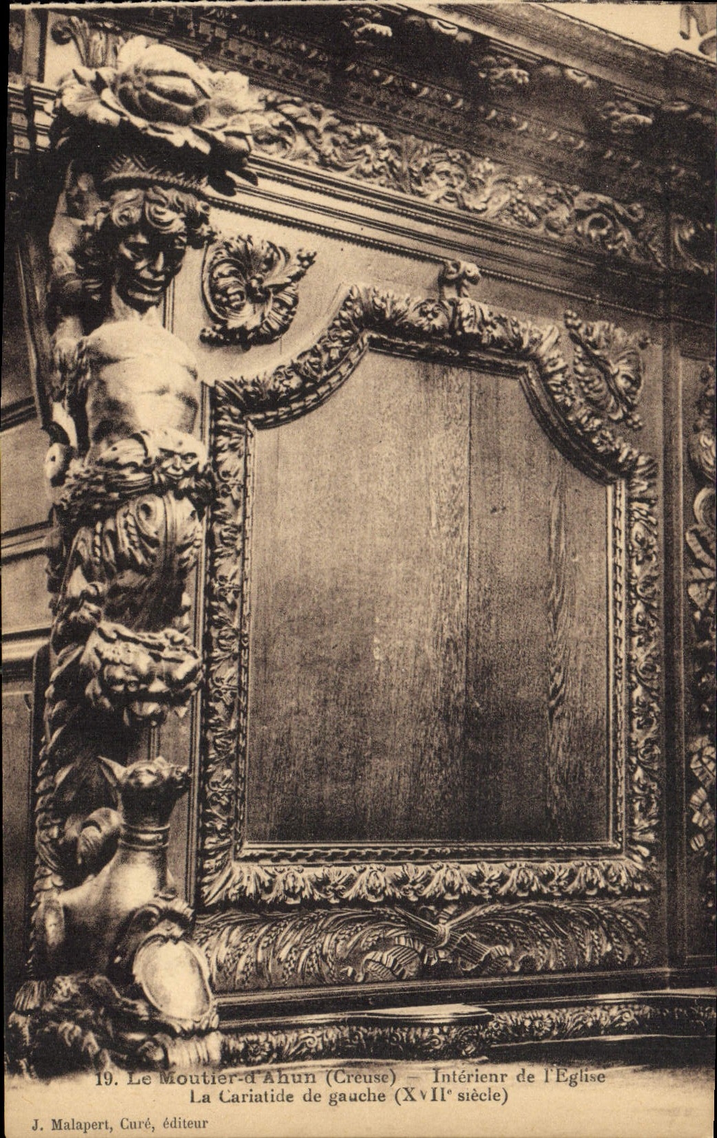 CPA Le Moutier d'Ahun Creuse Interieur de l'Eglise la Cariatide de gauche