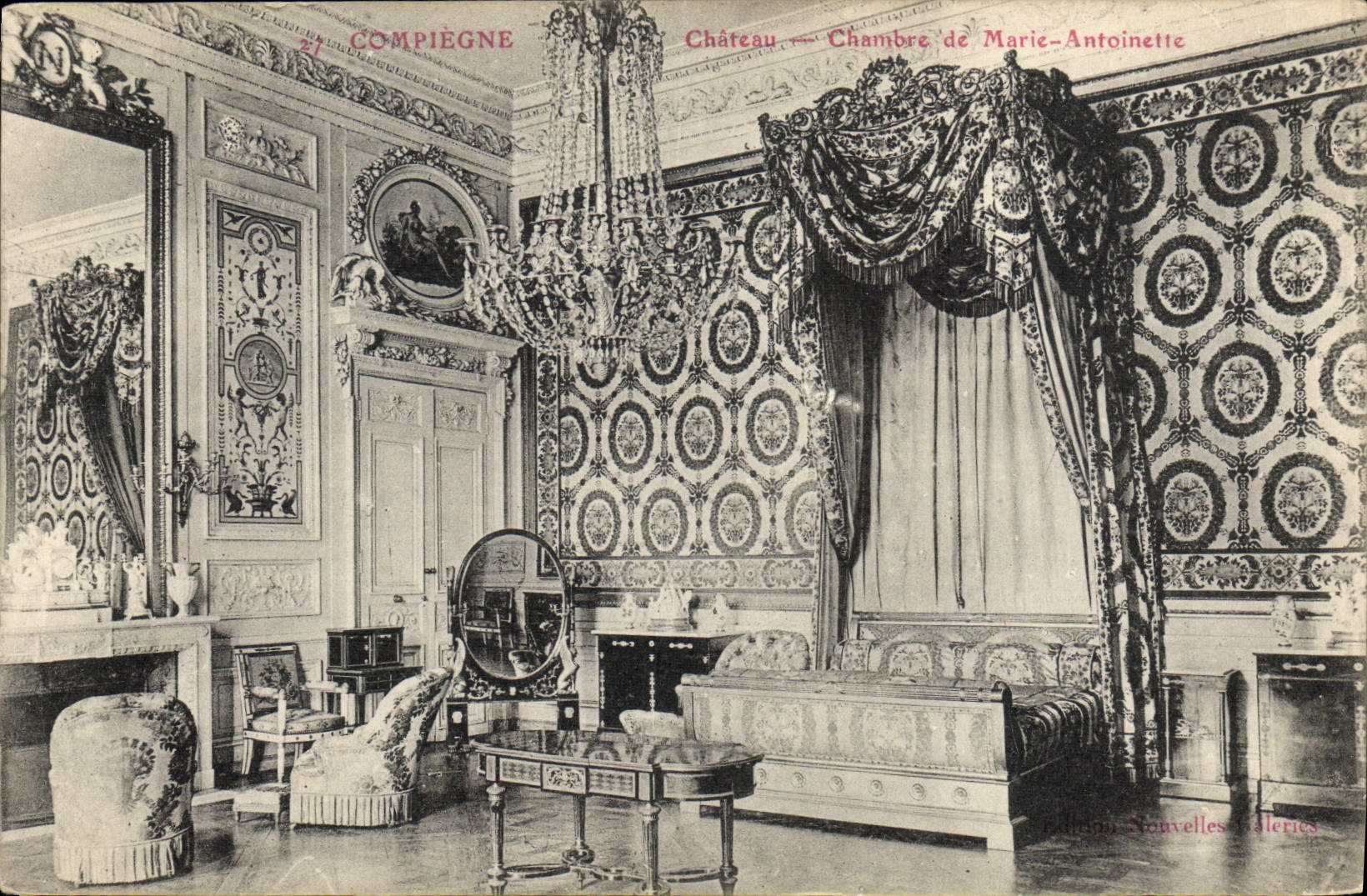 CPA Compiegne Chateau Chambre de Marie Antoinette 