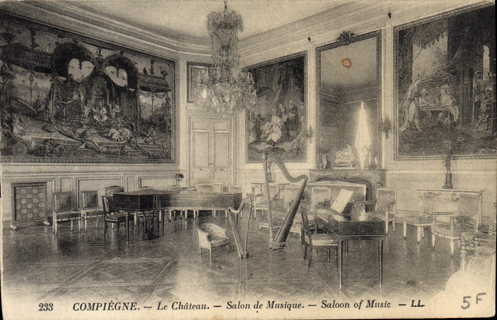 CPA Compiegne le Chateau Salon de Musique 