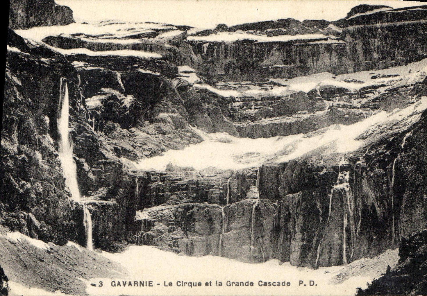 CPA Gavarnie Le Cirque et la Grande Cascade 