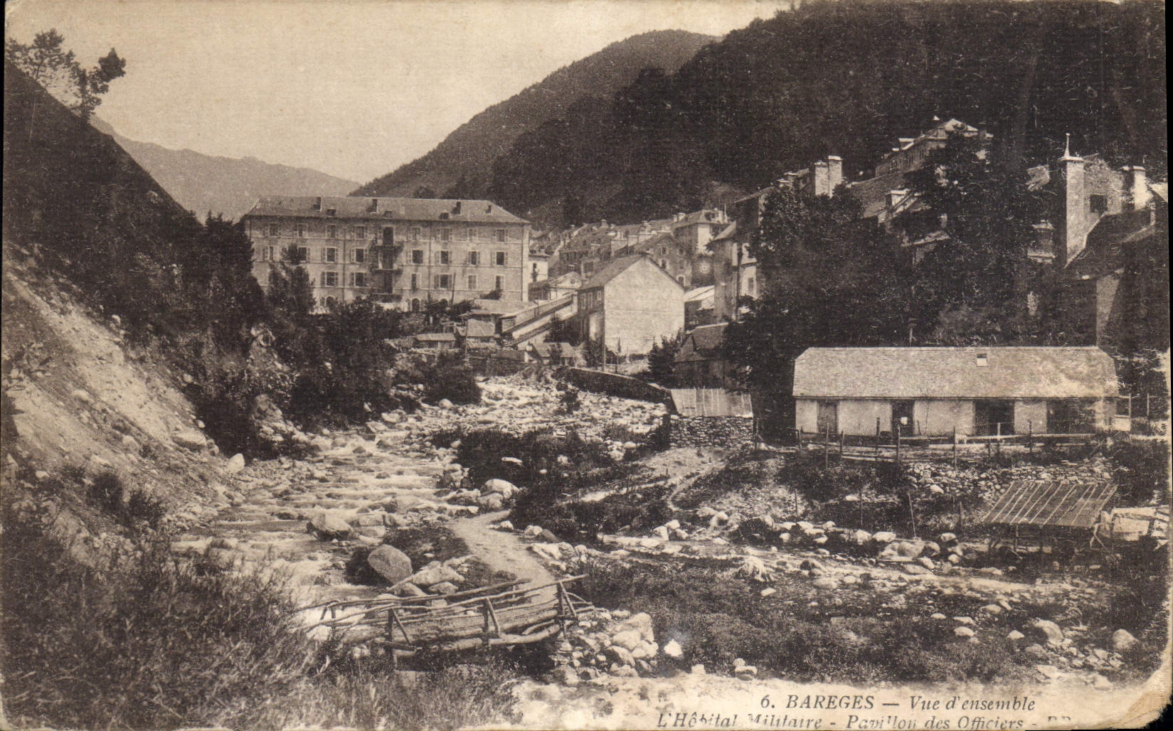 CPA Bareges Vue d'Ensemble Pavillon des Officiers