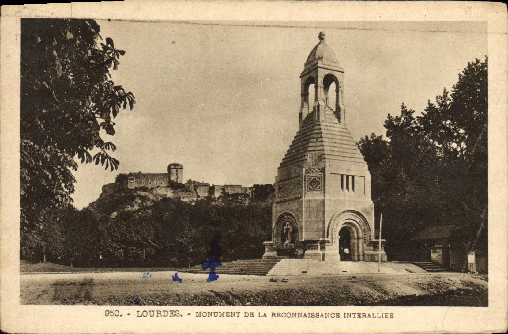 CPA Lourdes Monument de la Reconnaissance Interalliee 
