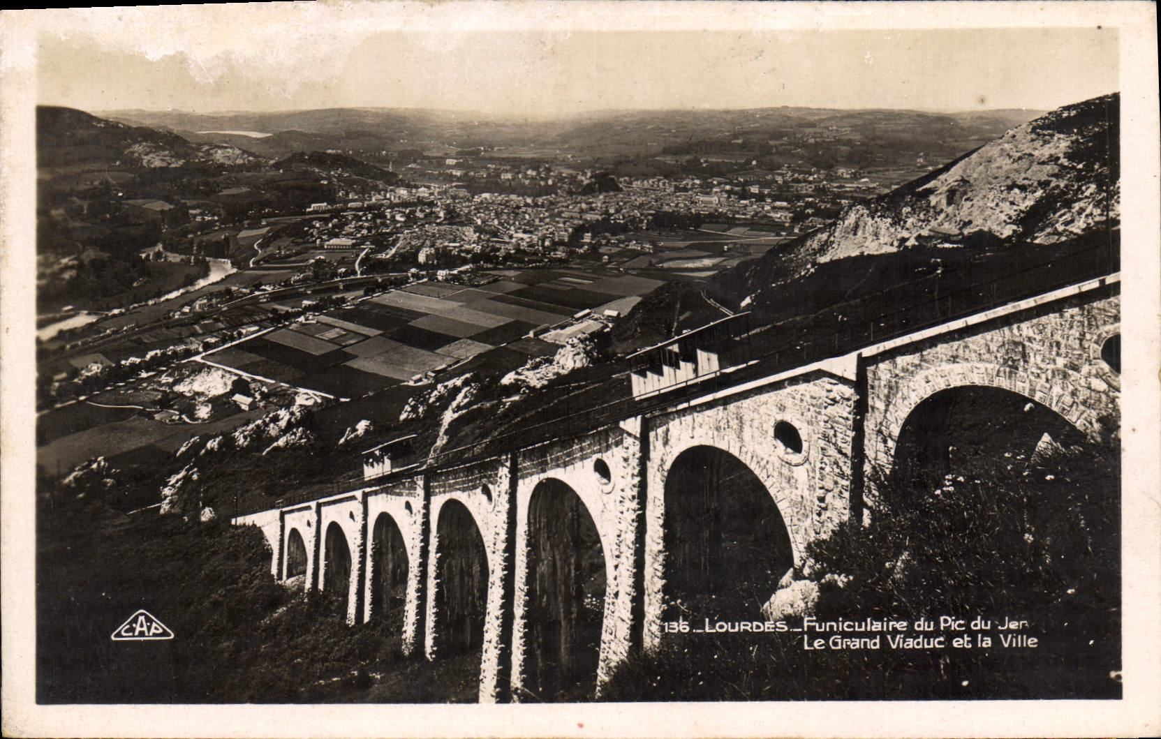 CPA Lourdes Funiculaire du Pic du Jer Le Grand Viaduc et la Ville 