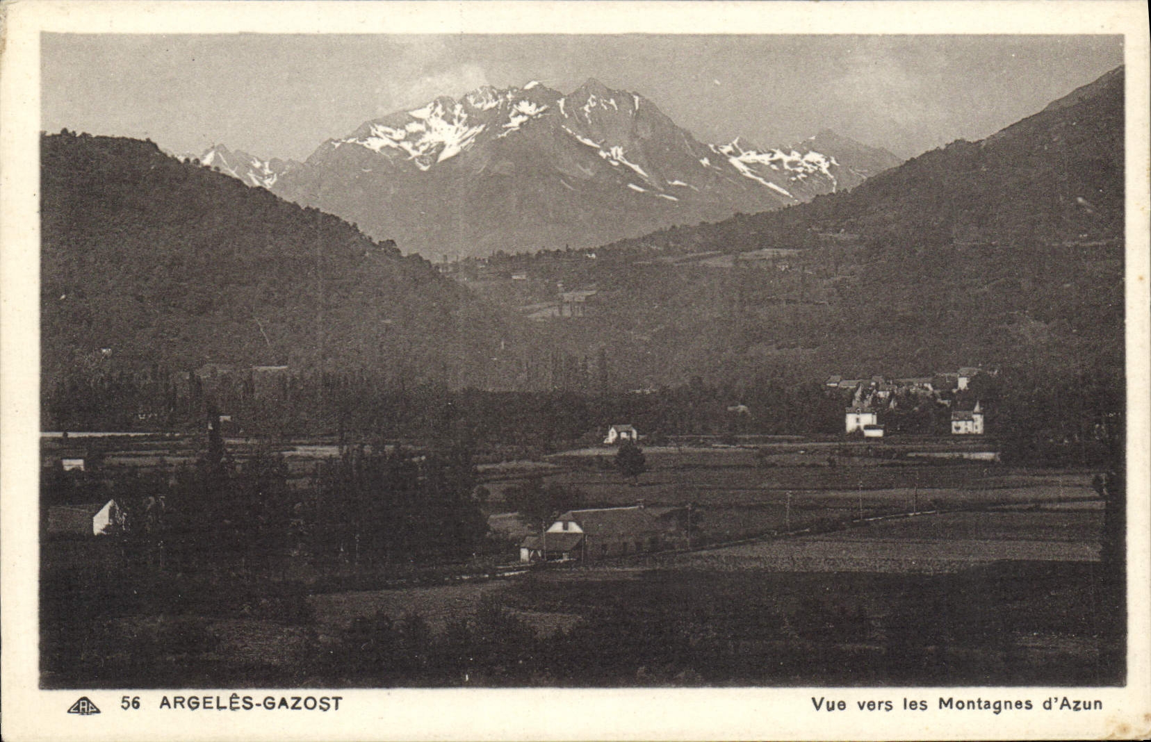 CPA Argeles Gazost Vue vers les Montagnes d'Azun 
