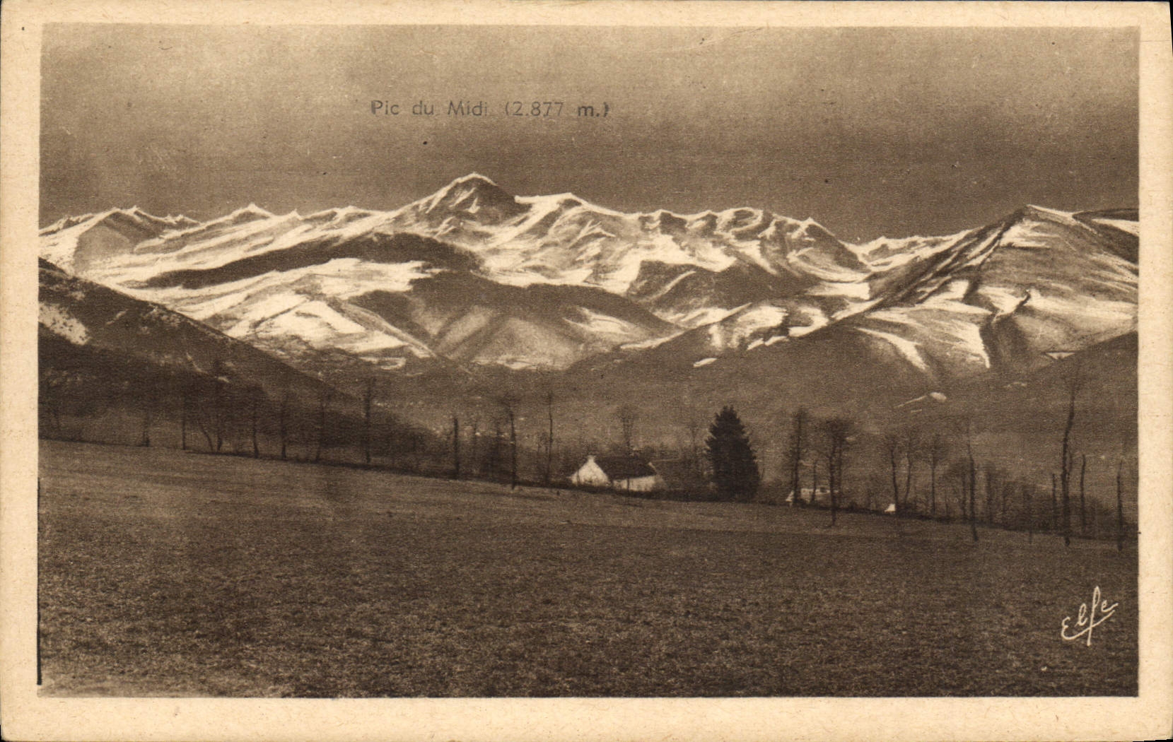 CPA Pic du Midi Bagneres de Bigorre Htes Pyr La Chaine des Pyrenees Vue des Palomieres 