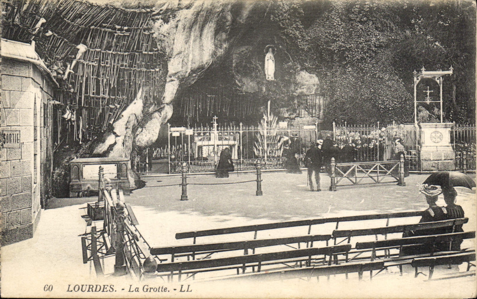 CPA Lourdes La Grotte 