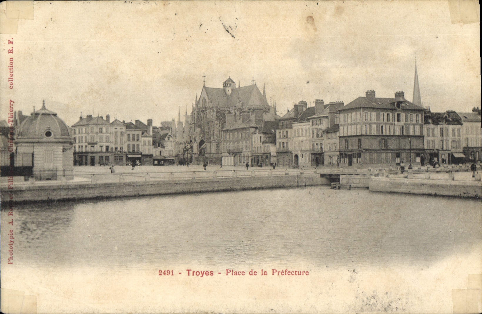 CPA Troyes Place de la Prefecture 