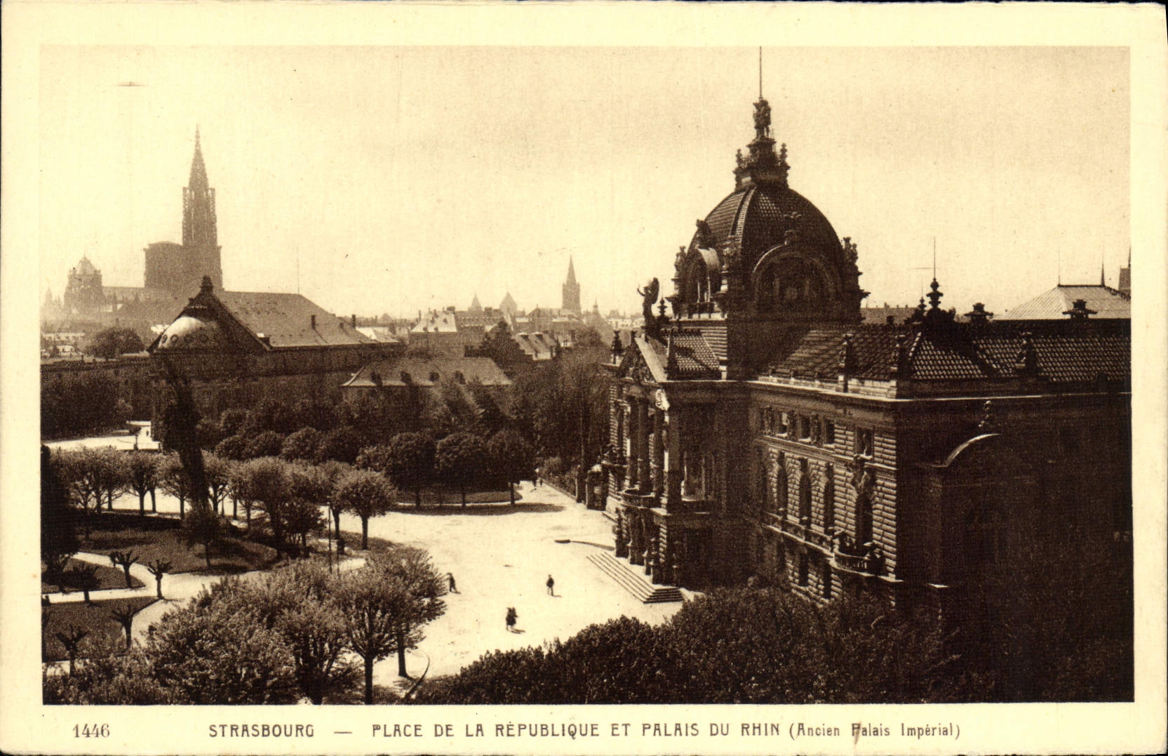 CPA Strasbourg Place de la Republique et Palais du Rhin