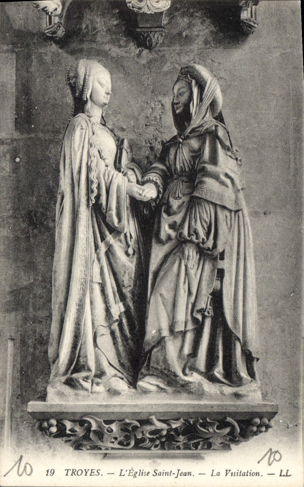 CPA Troyes L'Eglise Saint Jean La Visitation 