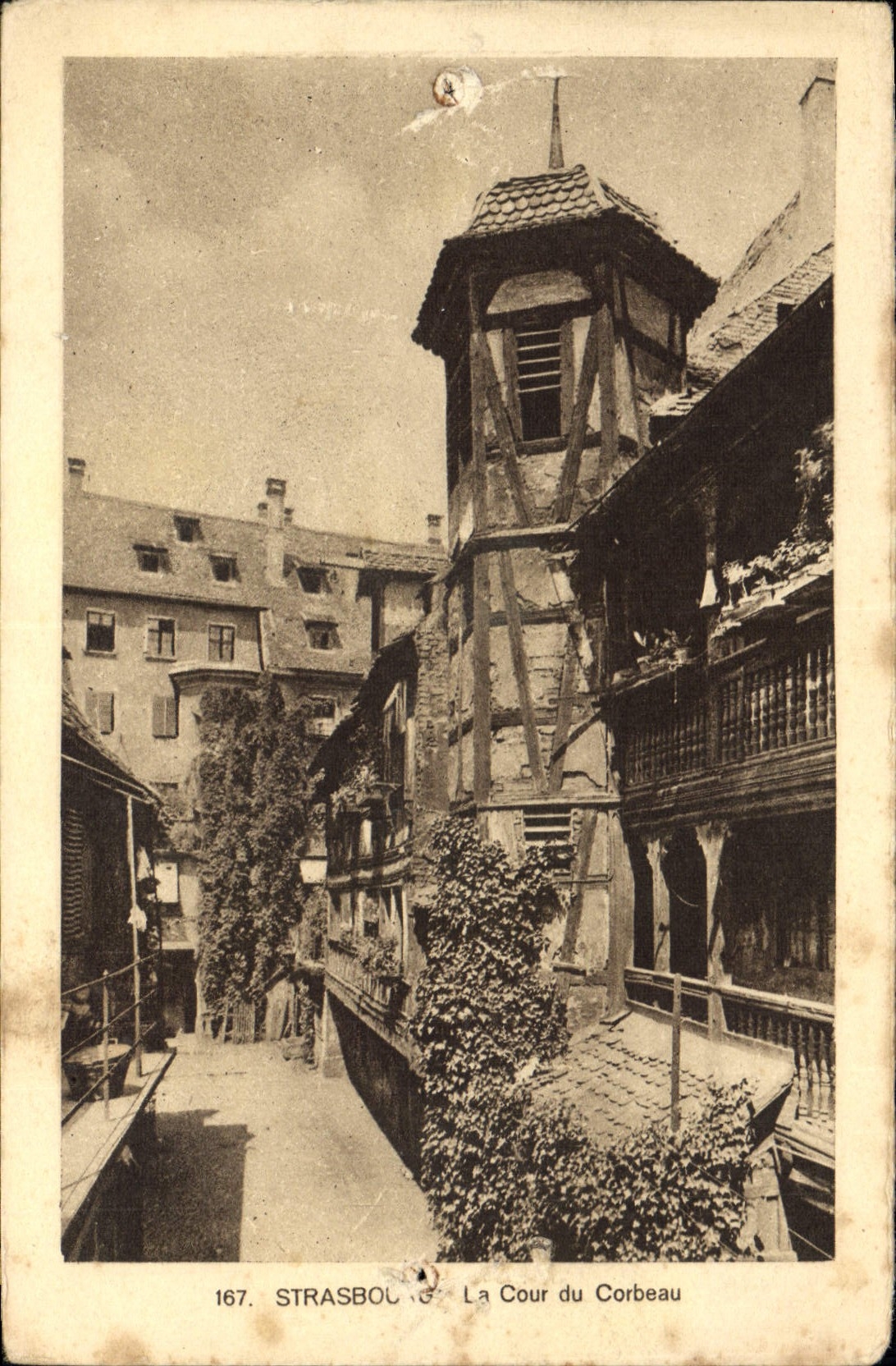 CPA Strasbourg La Cour du Corbeau 