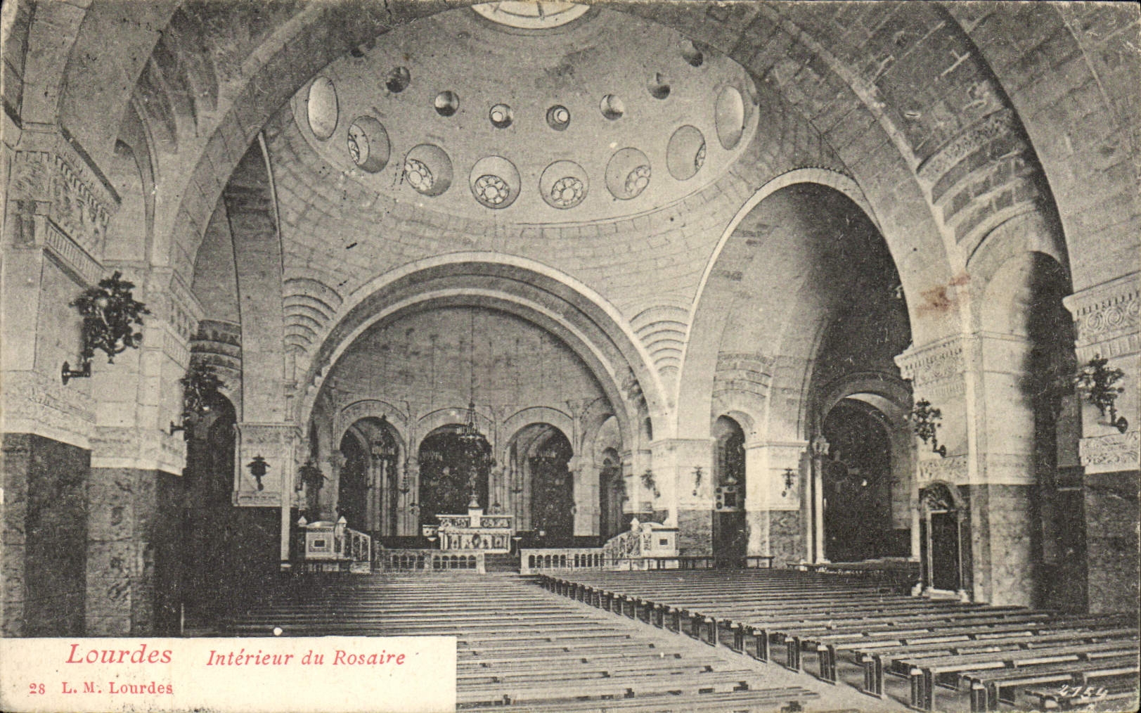 CPA Lourdes Interieur du Rosaire 