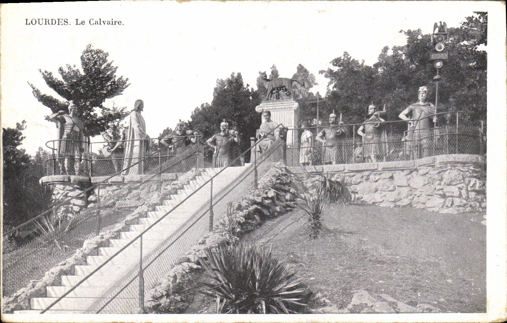 CPA Lourdes Le Calvaire 