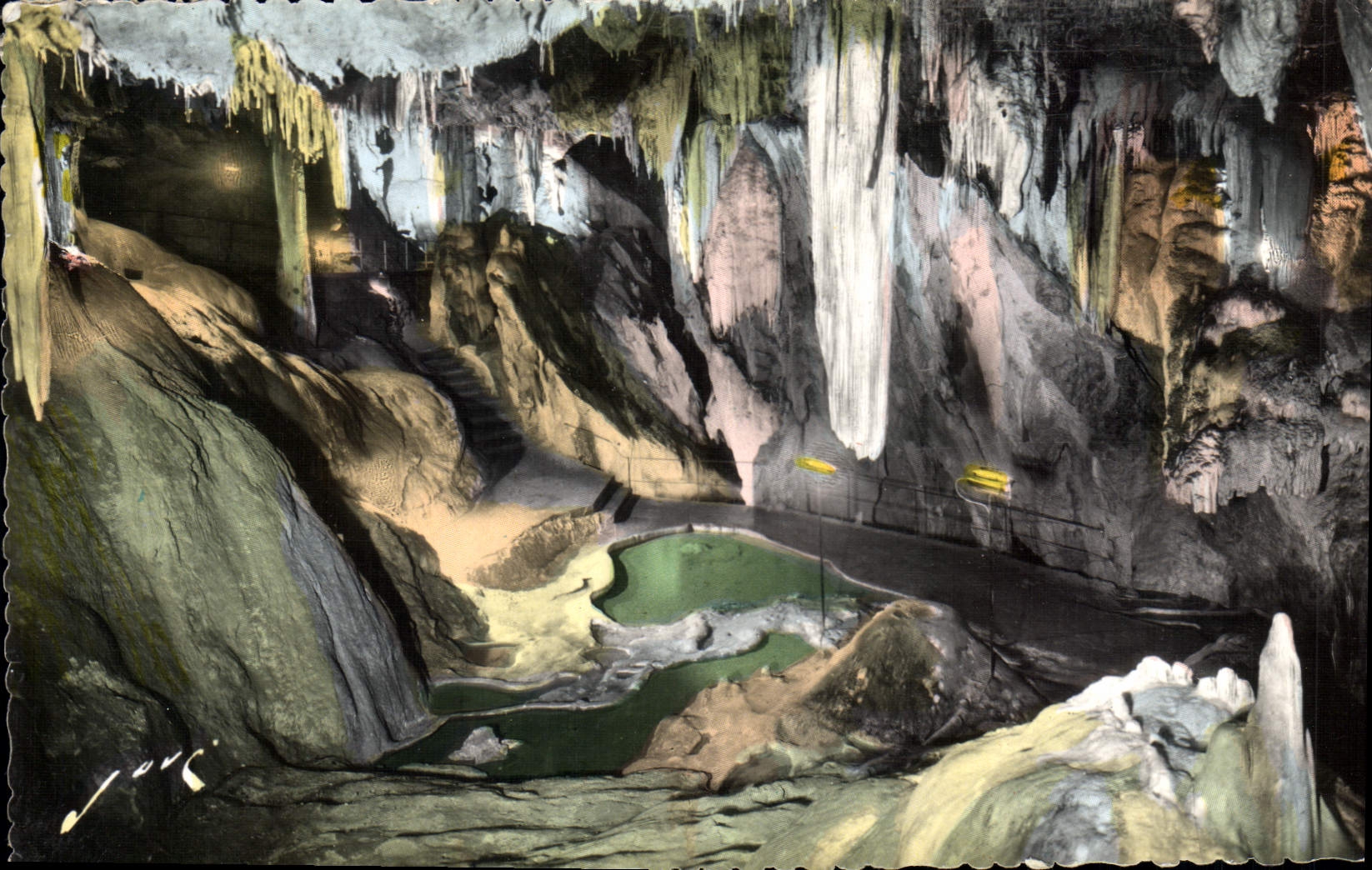 CPA Les Grottes de Betharram Le Sanctuaire Souterrain 