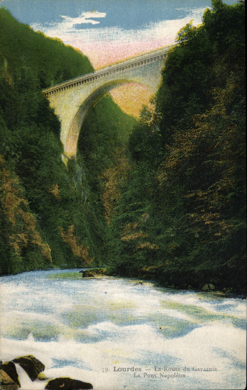 CPA Lourdes La Route de Gavarnie Le Pont Napoleon 