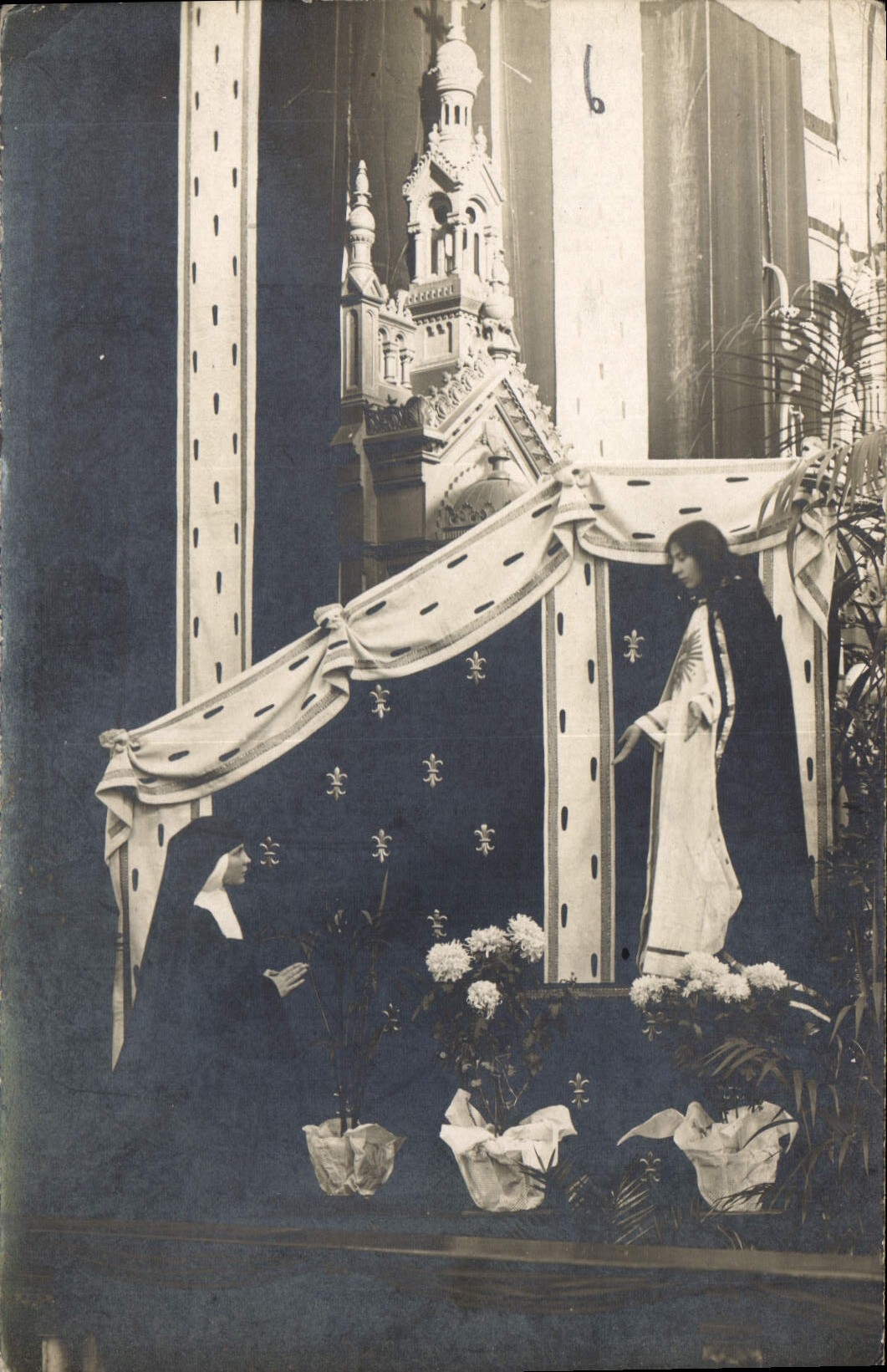 CARTE PHOTO Religieuses