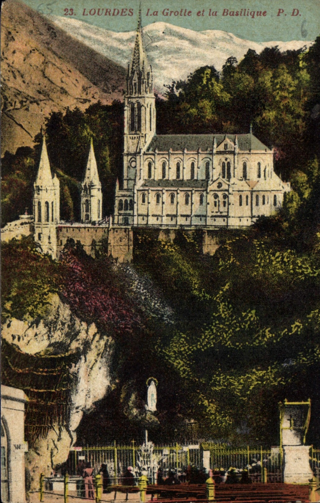 CPA Lourdes La Grotte et la Basilique 