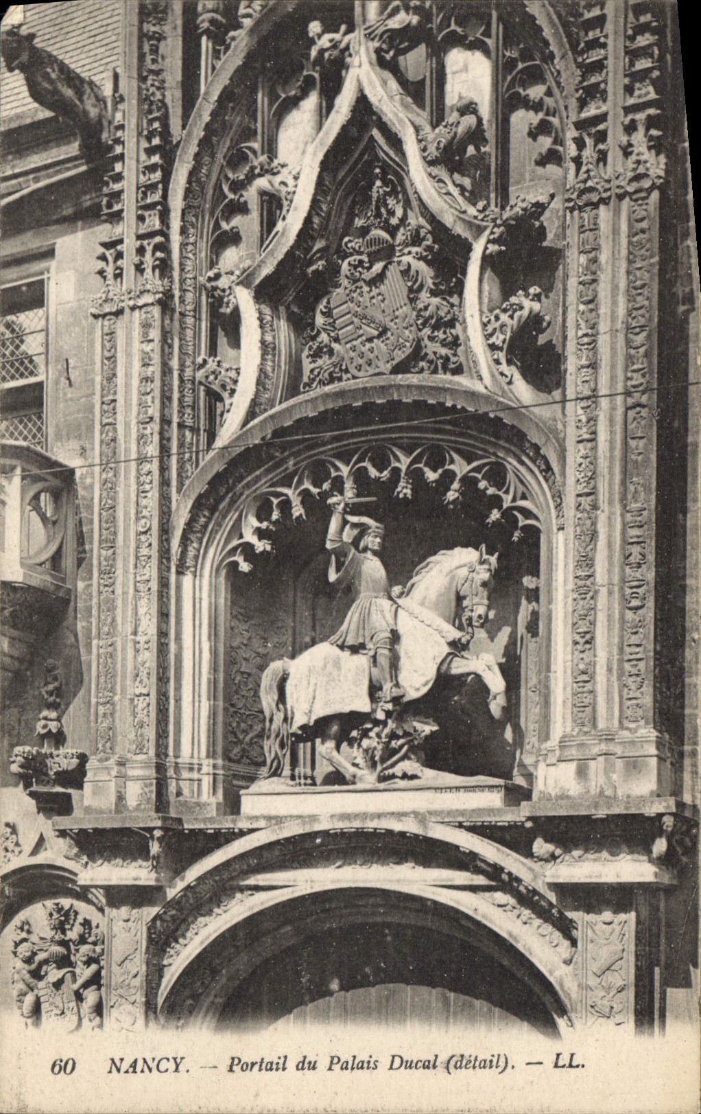 CPA Nancy Portail du Palais Ducal 