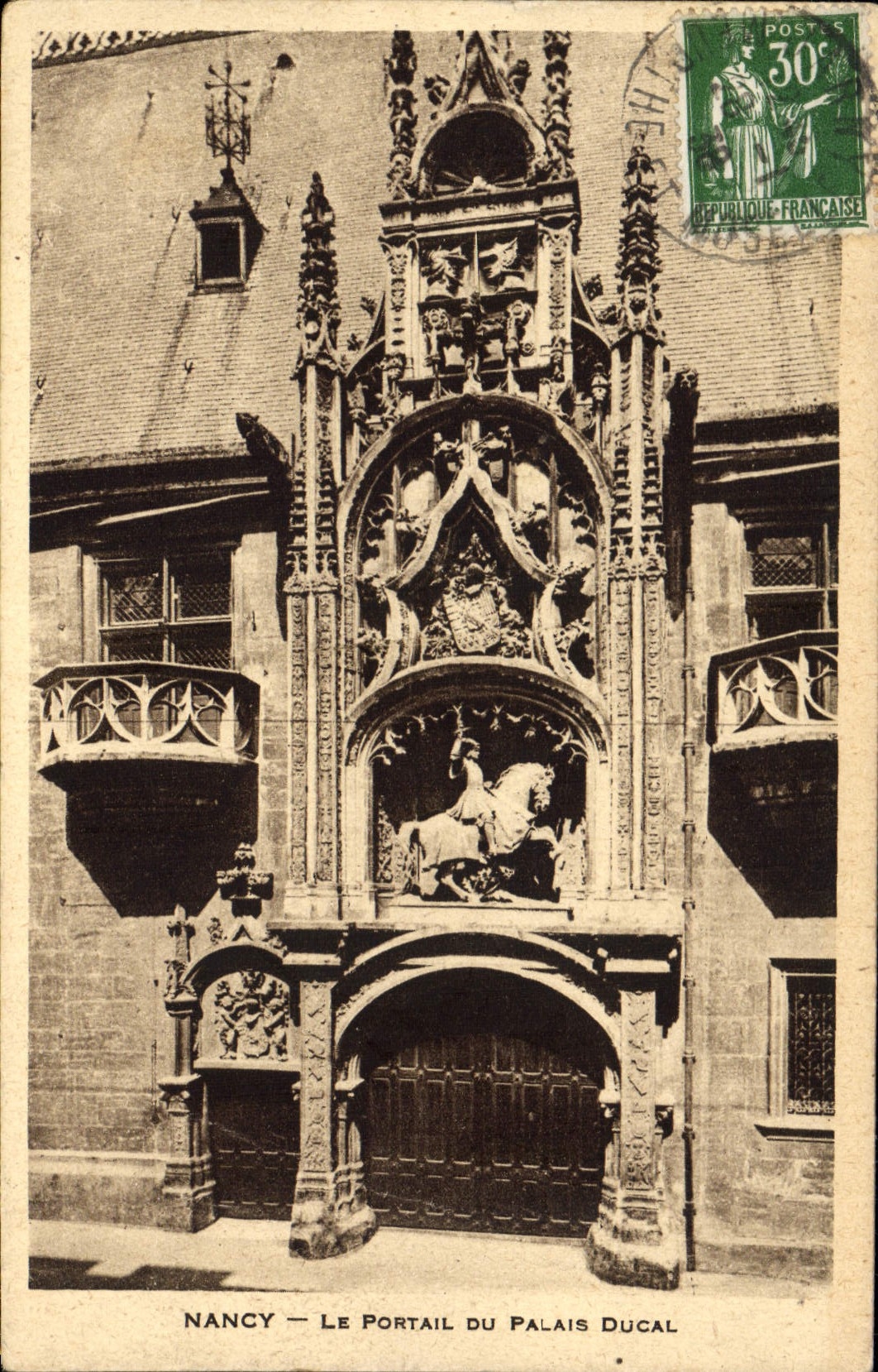 CPA Nancy Le Portail du Palais Ducal 