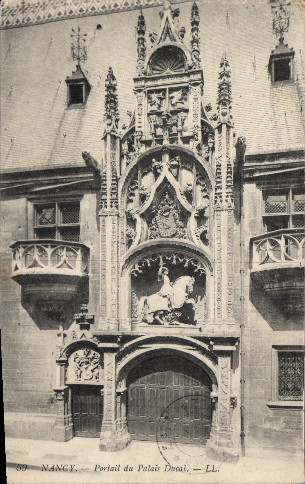 CPA Nancy Portail du Palais Ducal 