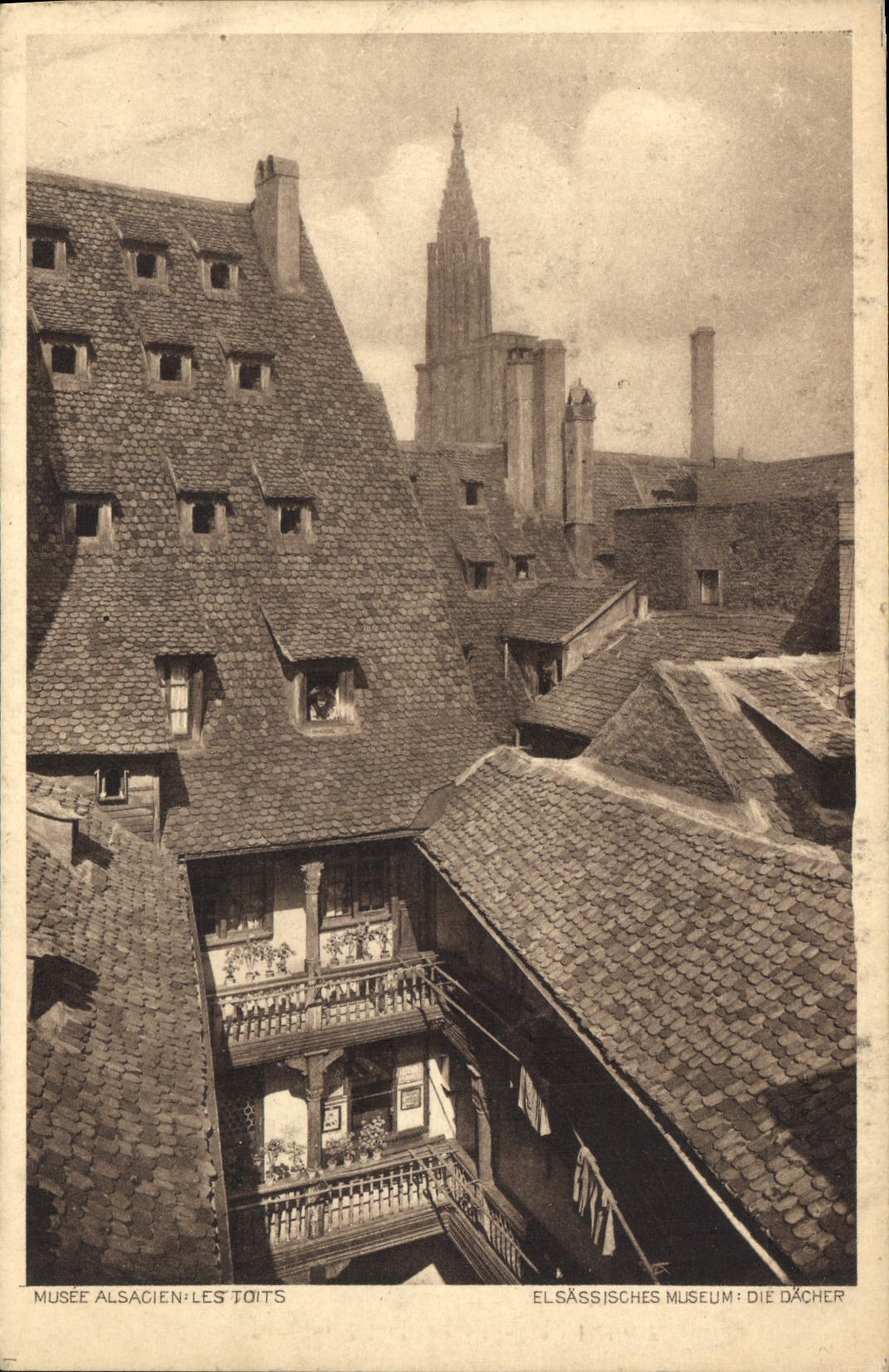 CPA Musee Alsagien Les Toits 