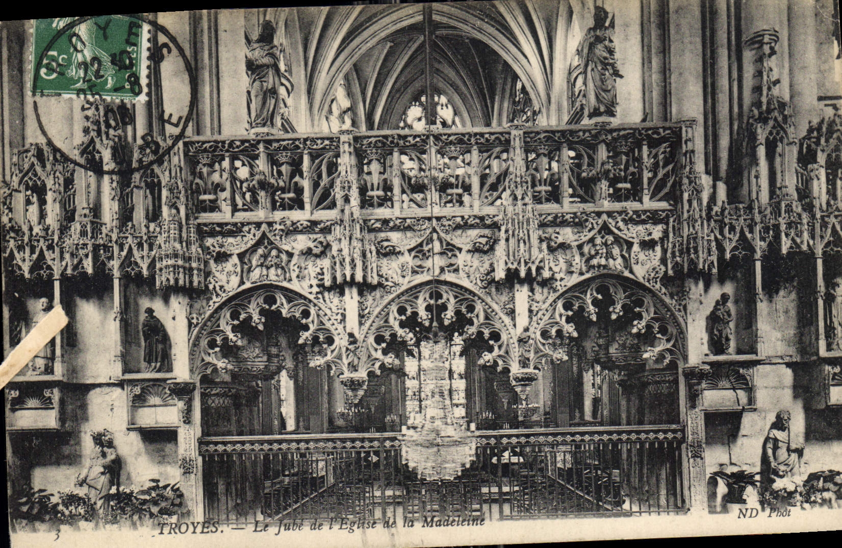 CPA Troyes Le Jube de l'Eglise de la Madeleine