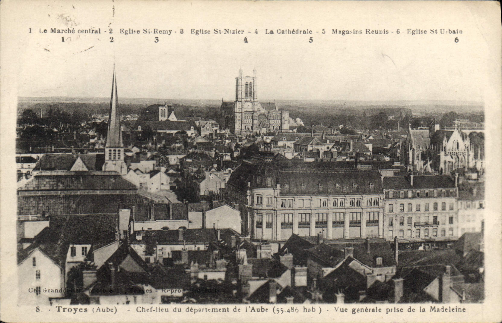 CPA Troyes Aube Chef lieu du Departement de l'Aube Vue generale prise de la Madeleine 