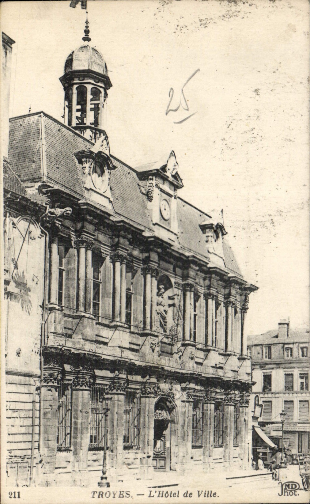 CPA Troyes l'Hotel de Ville 