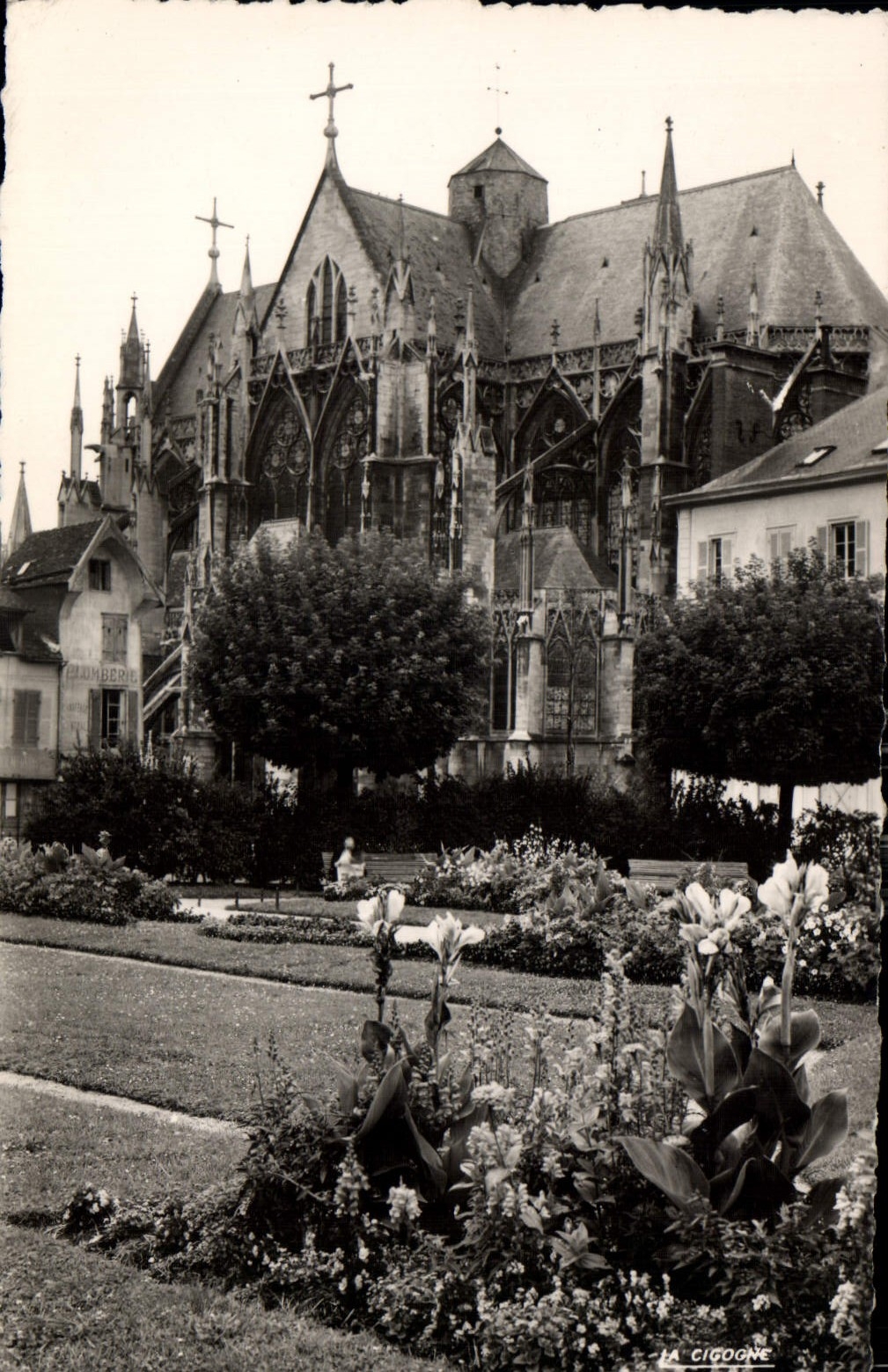 CPA Troyes Aube Eglise Urbain IV et Jardin de la Prefecture