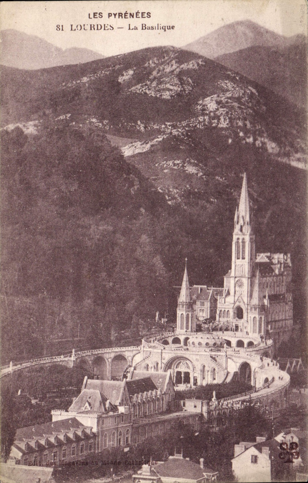 CPA Lourdes La Basilique 