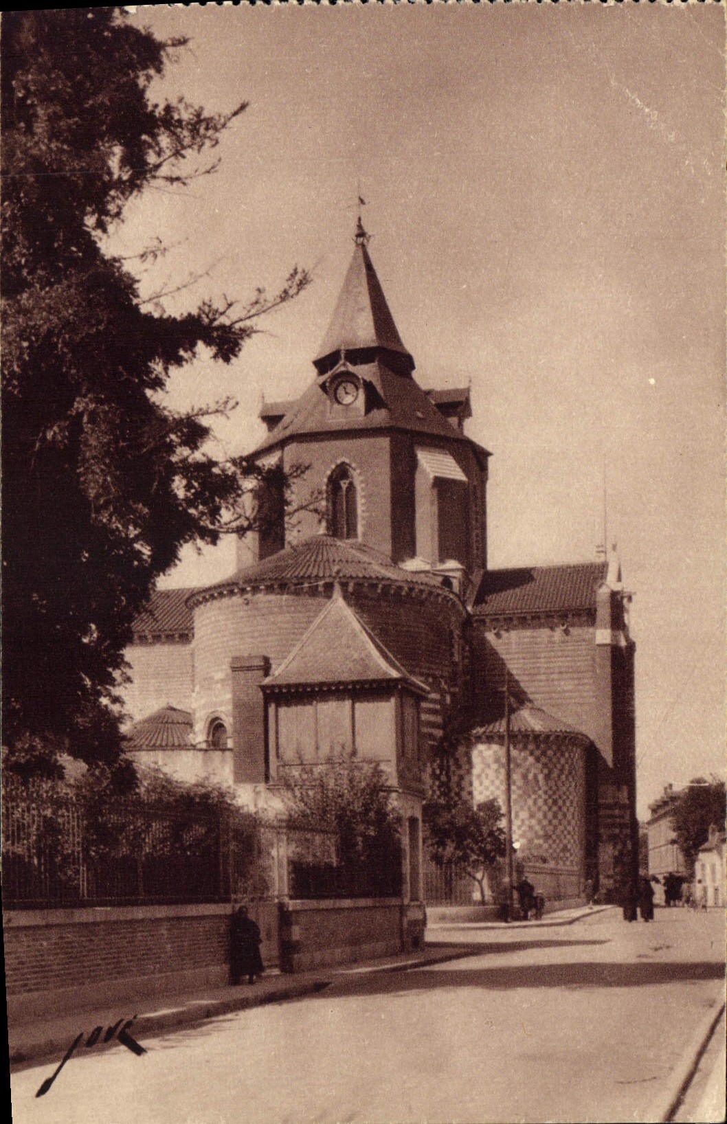 CPA Tarbes H P La Cathedrale 