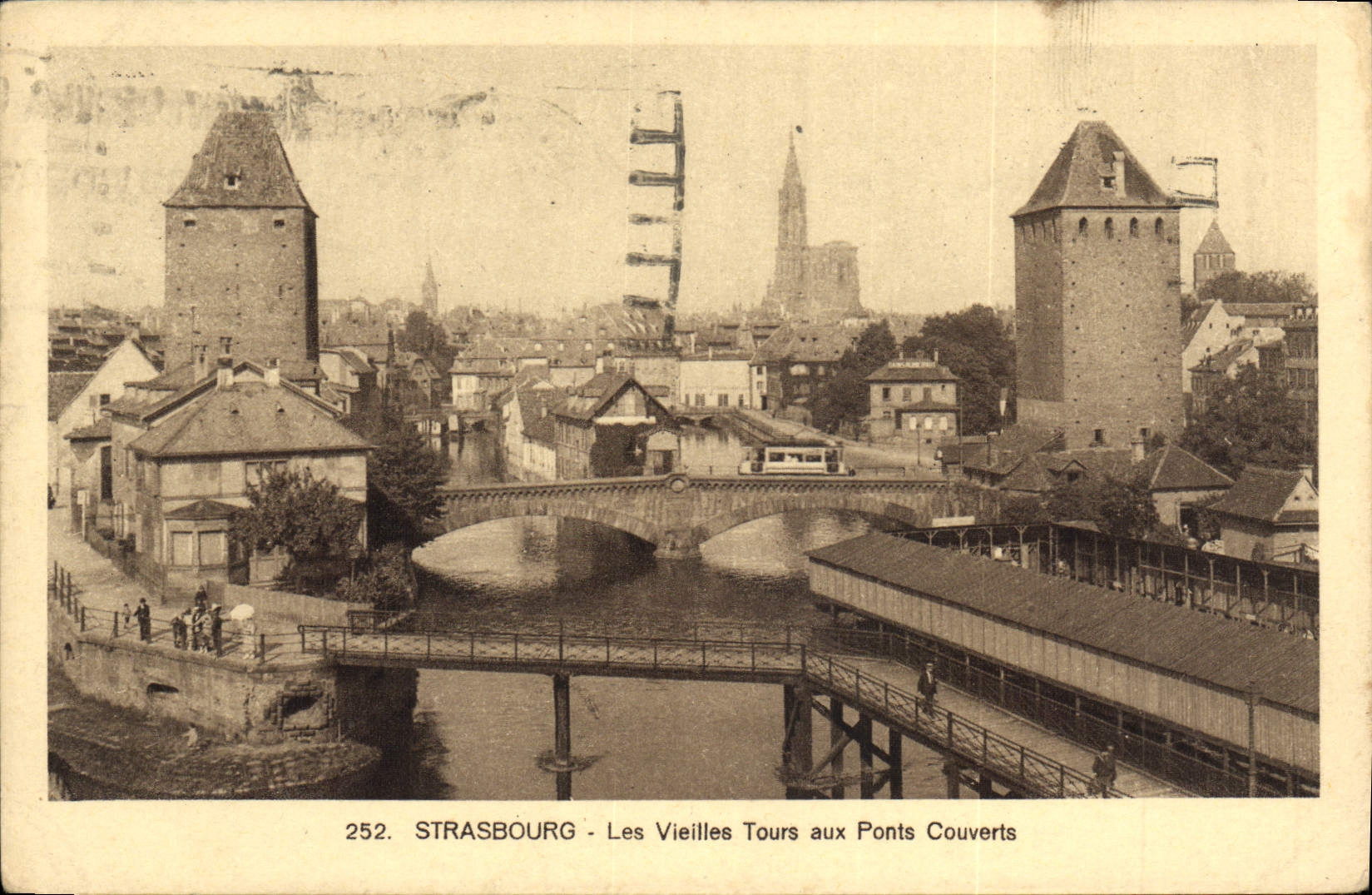 CPA Strasbourg Les Vieilles Tours aux Ponts Couverts 