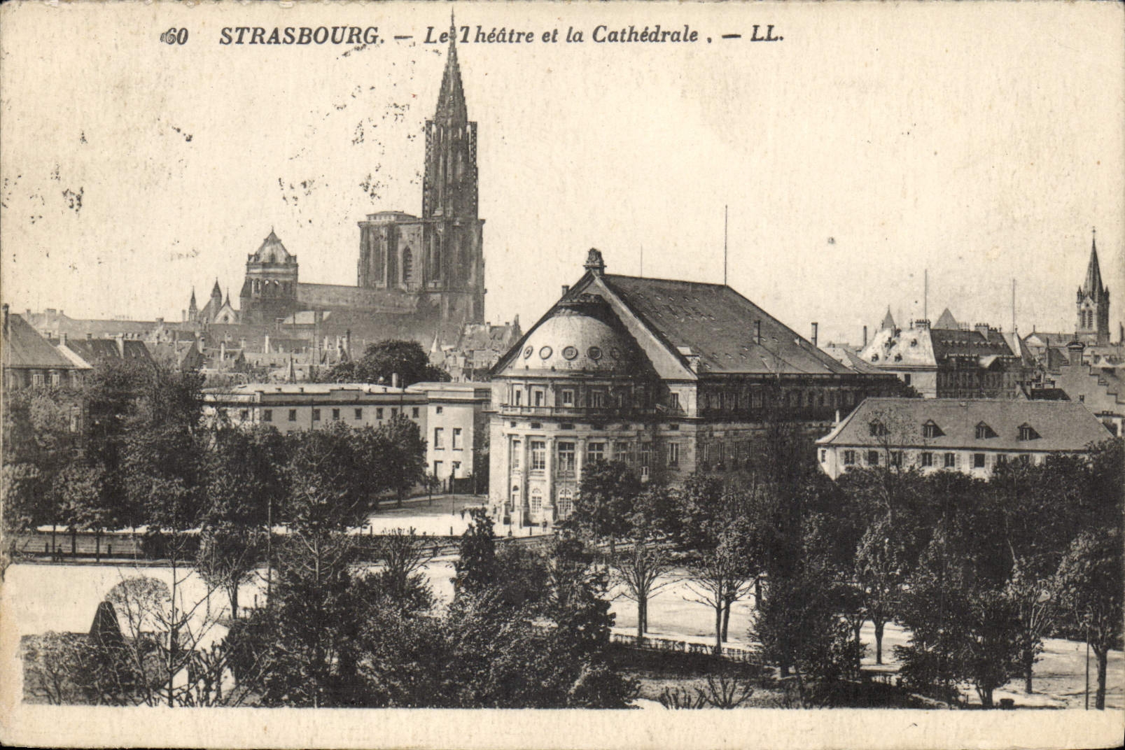 CPA Strasbourg Le Theatre et la Cathedrale 