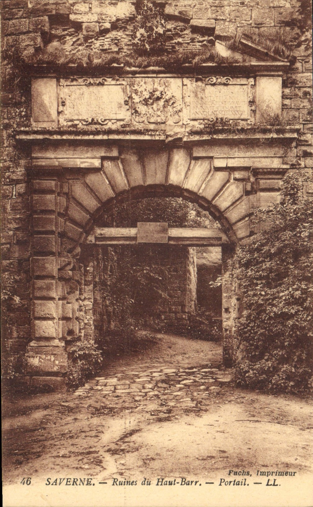 CPA Saverne Ruines du haut Barr Portail 