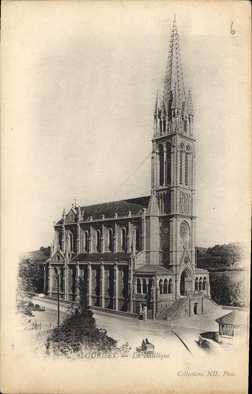CPA Lourdes La Basilique 