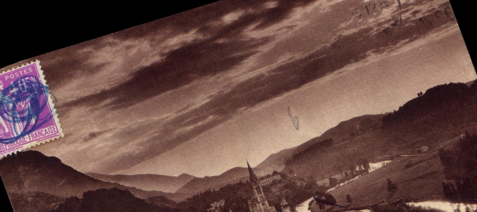 CPA Lourdes HP La Basilique vue du Chateau 