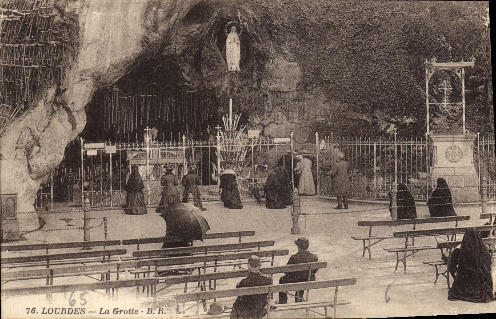 CPA Lourdes La Grotte 