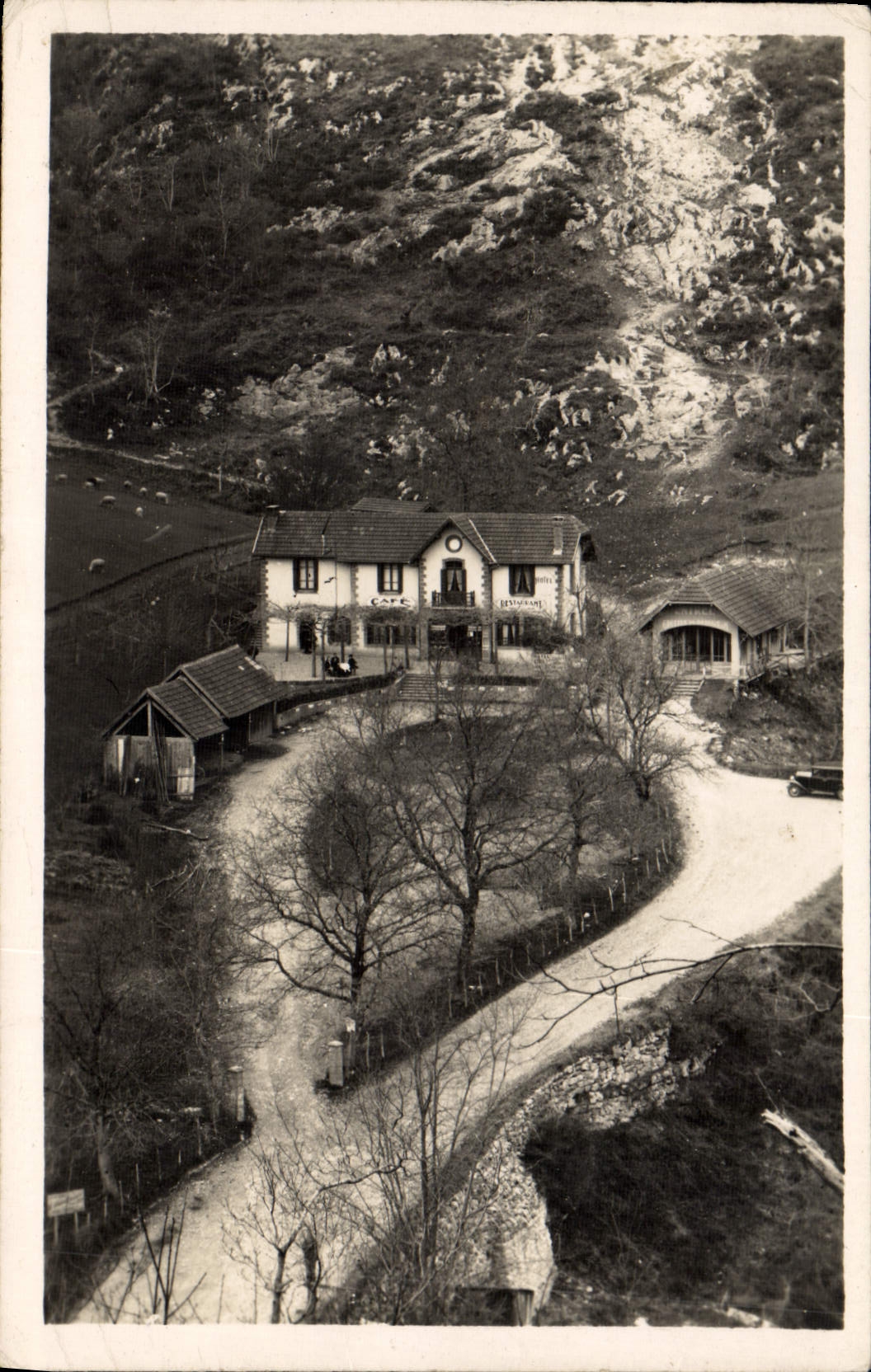 CPA St Pe Hautes Pyrenees Entree des Grottes de Betharram 