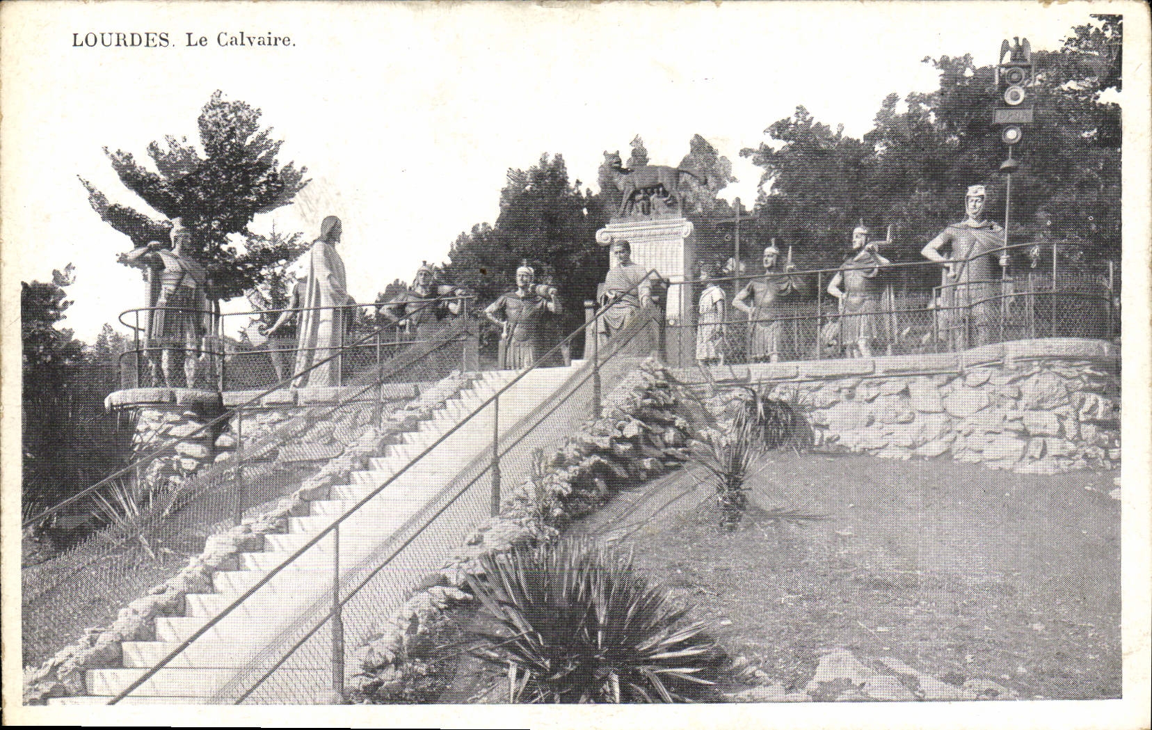 CPA Lourdes Le Calvaire 