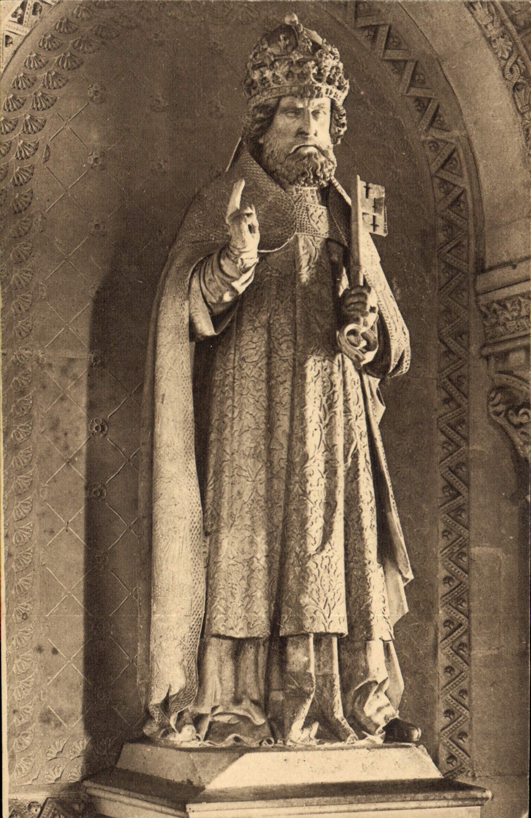 CPA Eglise abbatiale de Solesmes 