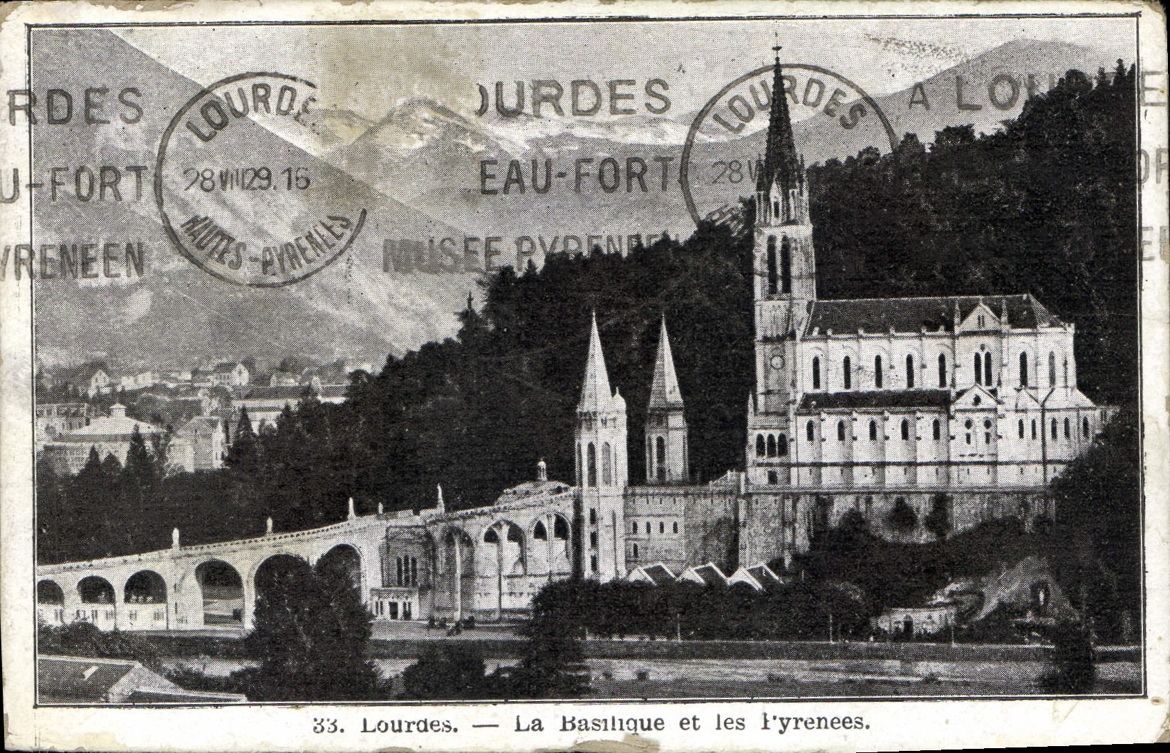 CPA Lourdes La Basilique et les Pyrenees 