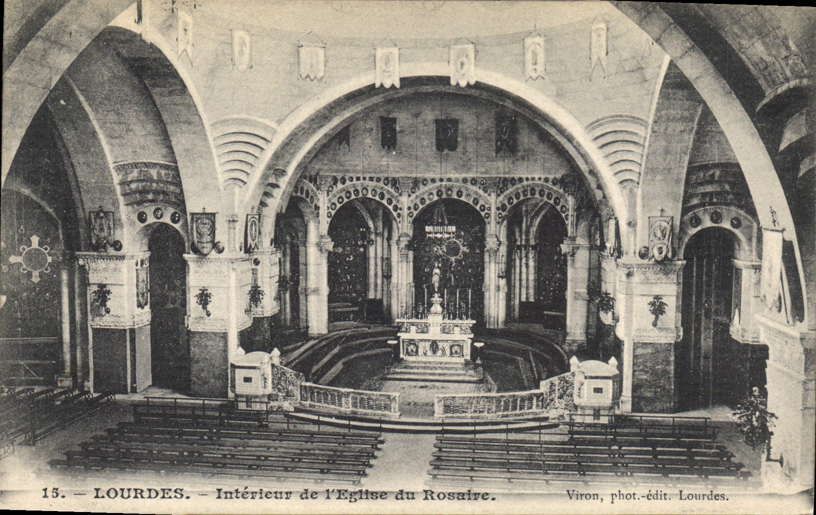 CPA Lourdes Interieur de l'Eglise du Rosaire 