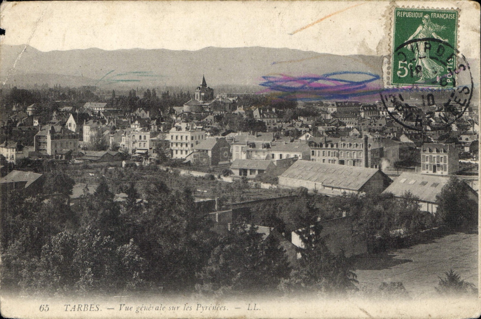 CPA Tarbes Vue generale sur les Pyrenees