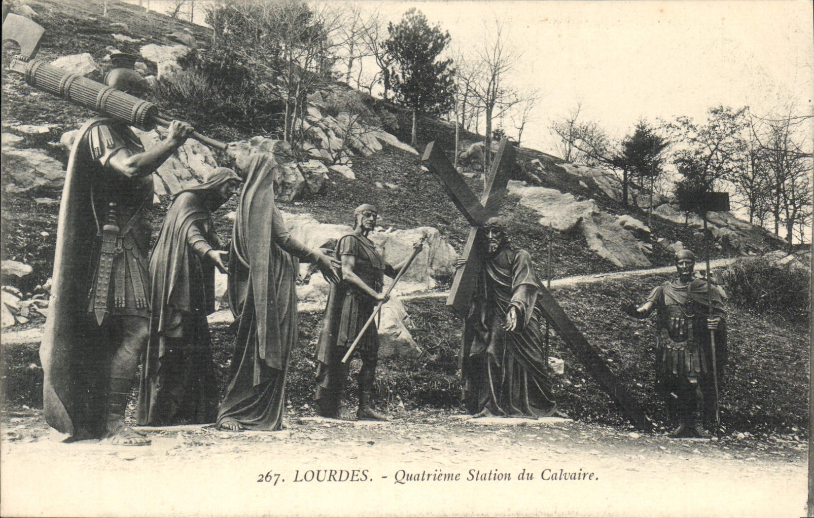 CPA Lourdes Quatrieme Station du Calvaire 