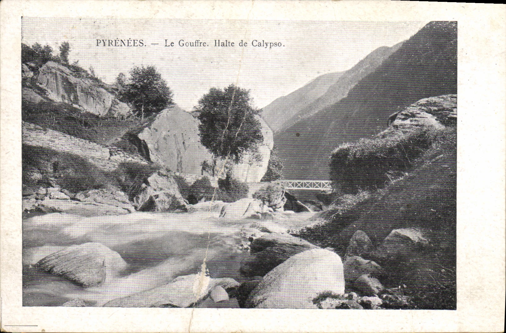 CPA Pyrenees Le Gouffre Halte de Calypso 