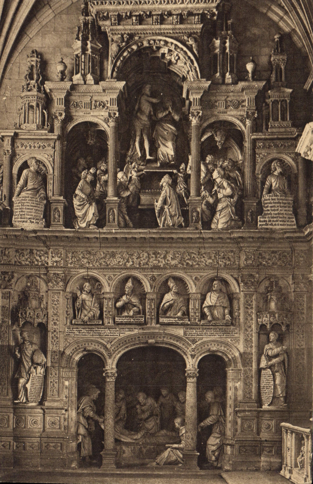 CPA Les Saints des Solesmes 