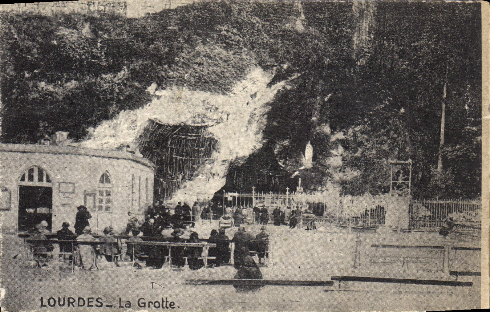 CPA Lourdes La Grotte 
