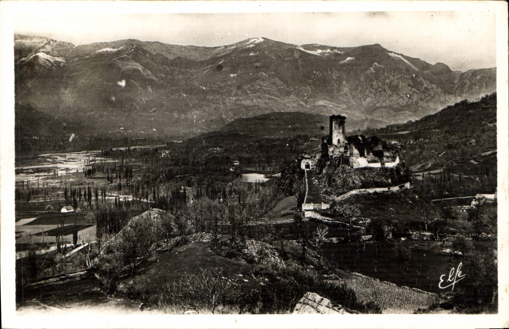 CPA Les Hautes Pyrenees La Vallee d'Argeles Chateau de Beaucans 