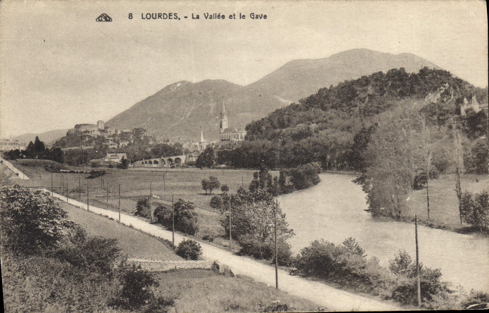 CPA La Vallee et le Gave 