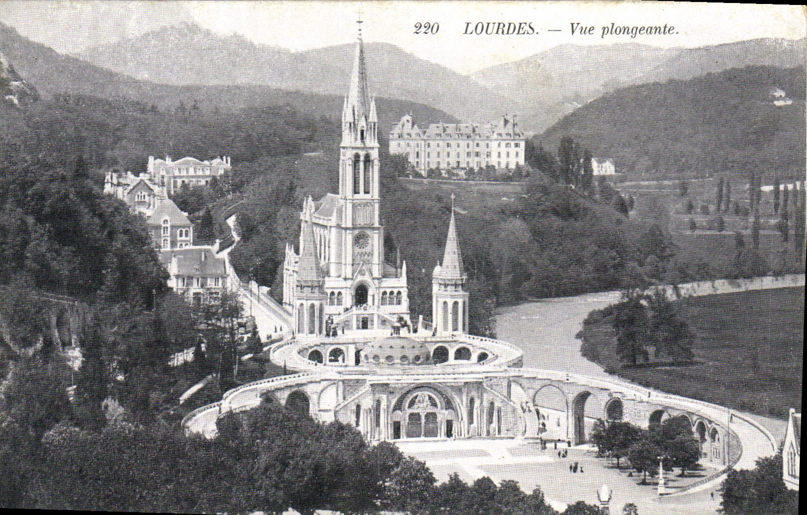 CPA Lourdes Vue plongeante 