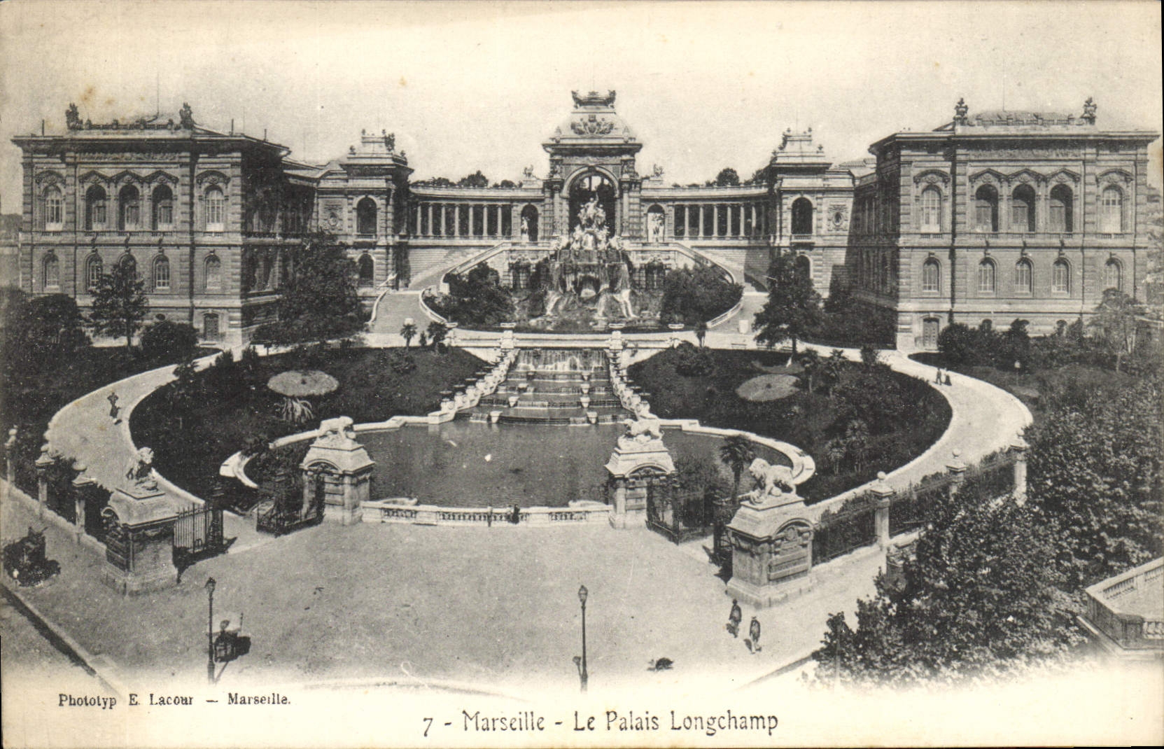 CPA Marseille Le Palais Longchamp 